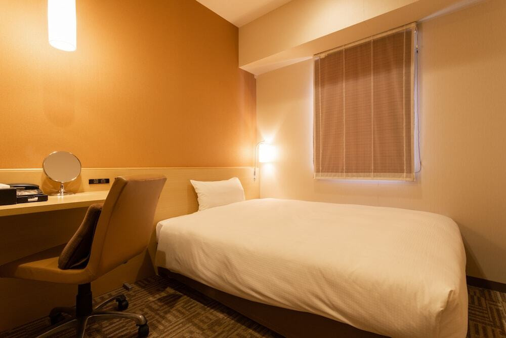 5. ヴィアイン新宿4052491