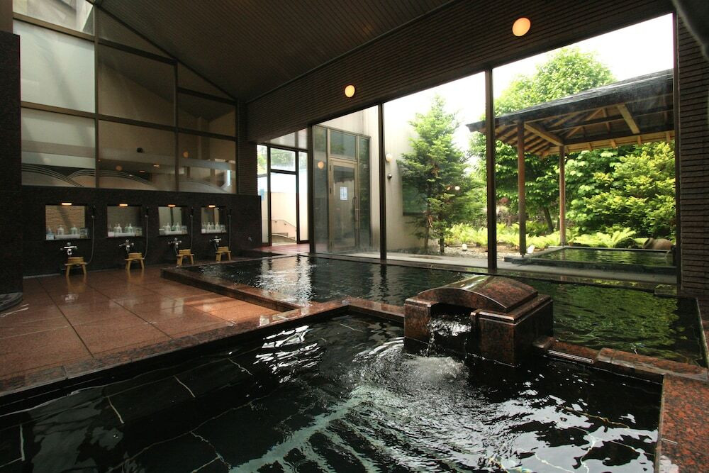 神秘的な伝説が生んだ温泉として観光客に人気4060010