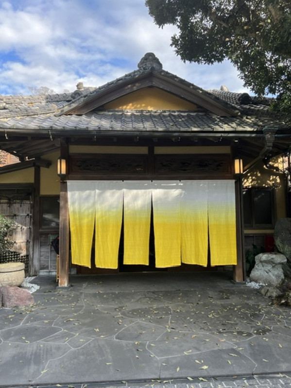 お出迎えの暖簾が素敵でした。