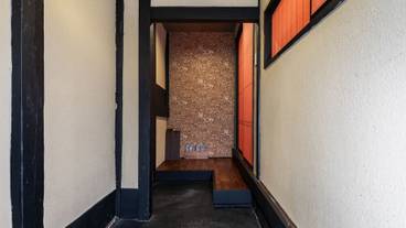 内部エントランス / 2