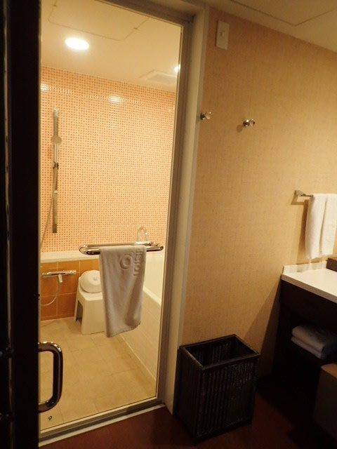 客室にも風呂あります