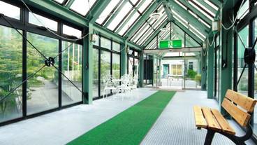 内部エントランス / 2