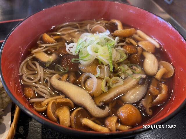 名物キノコ汁 / 3