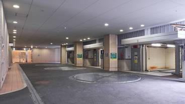 駐車場 / 6