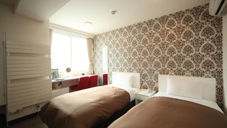 ツインルームシングルサイズベッド 2 台喫煙可