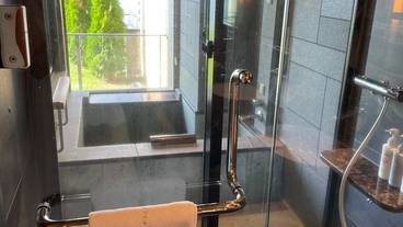 客室バスルーム一例 / 12