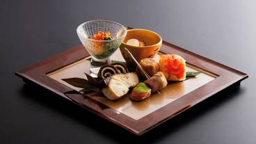 食事・飲み物 / 4