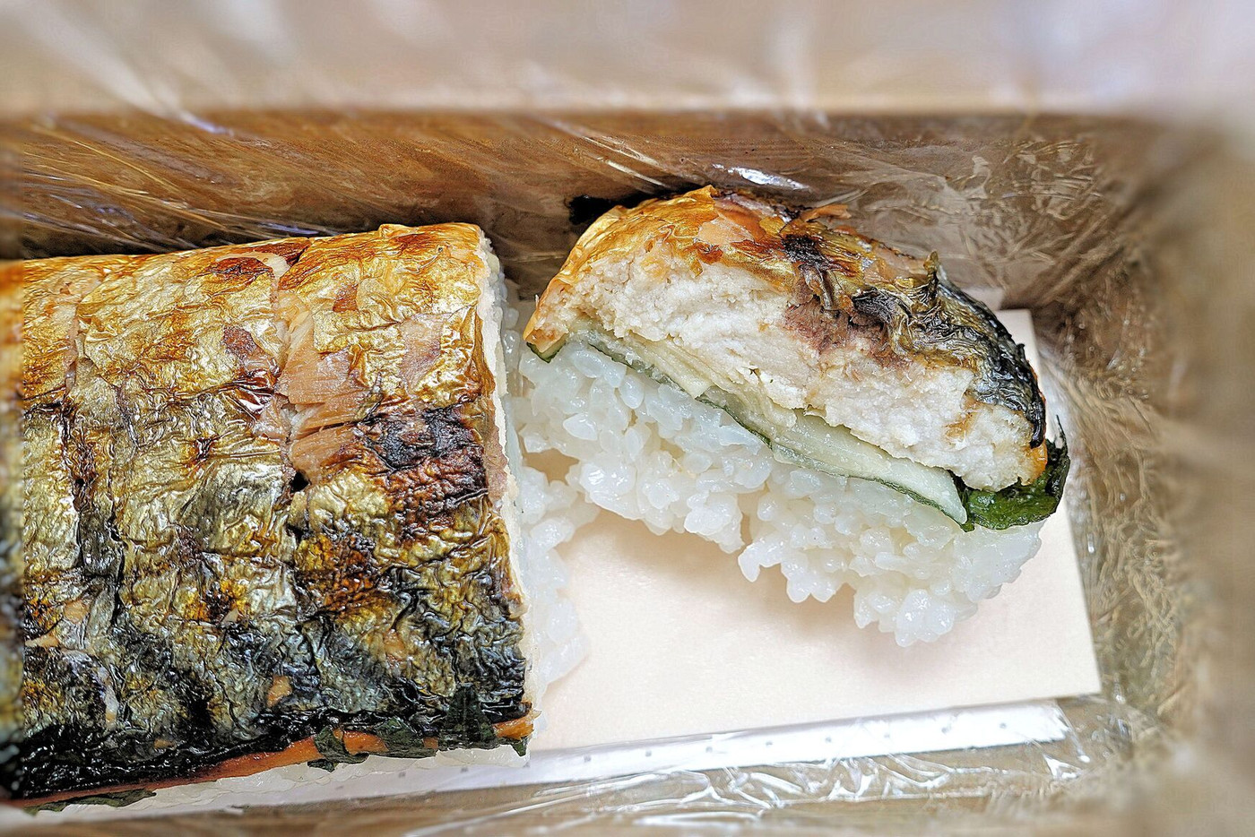 「若狭小浜 丸海 小浜本店」 料理 160623622 焼さば鮨 ※肉厚なさばの身はご飯と同じ厚み（若狭小浜 丸海 小浜本店）