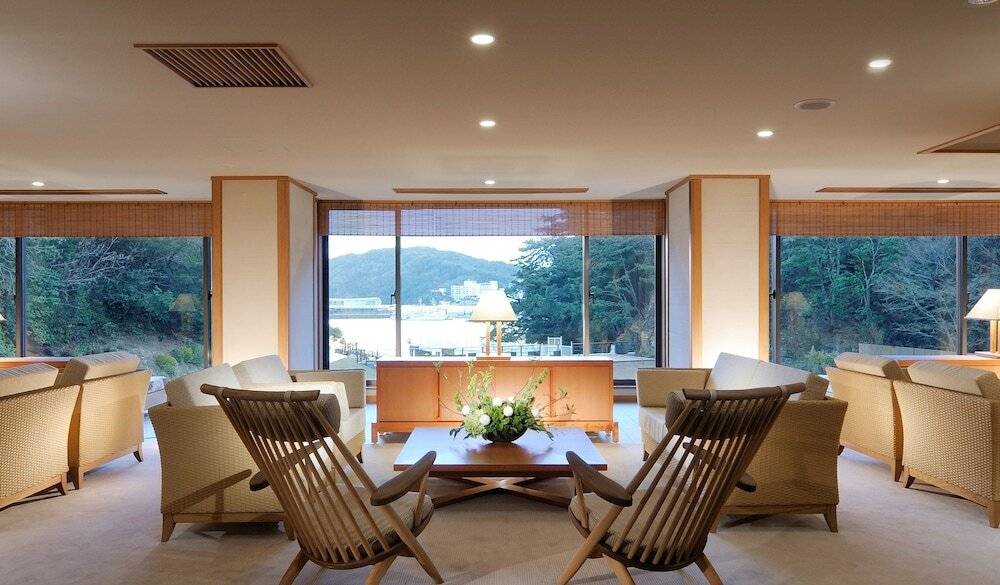 ロビーラウンジ「茶の香」 / 1