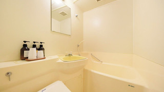 【川側10畳】眺めのよいスタンダード和室（禁煙・シャワー付）