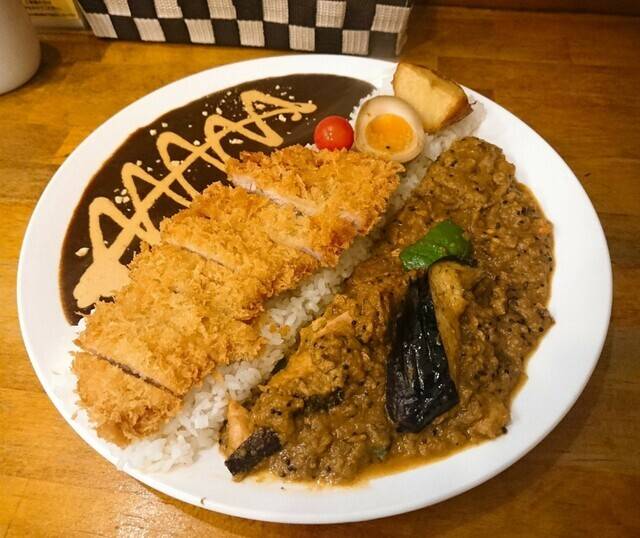 スパイスカレーで
腹ごしらえしましょ♪ / 3