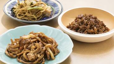 食事・飲み物 / 4