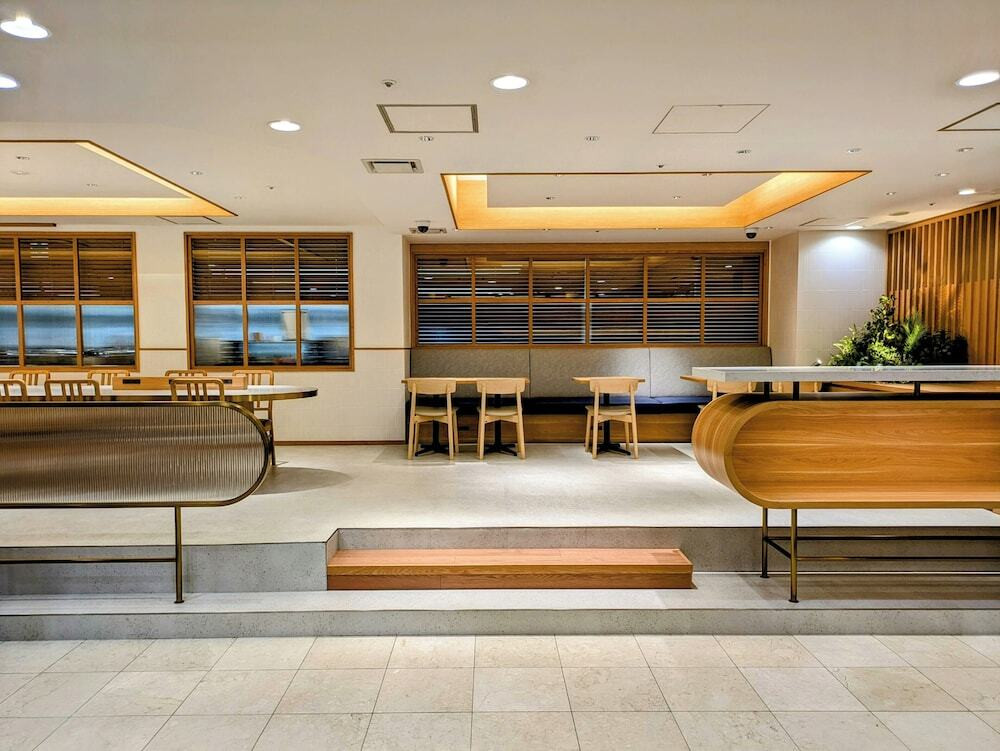 ロビーラウンジ