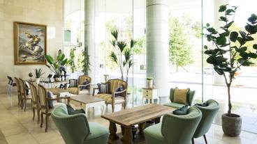 ロビーラウンジ / 17