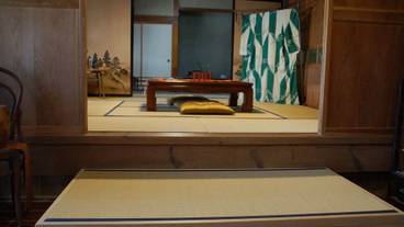 内部エントランス / 2