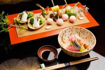 客室露天風呂から嵐山を眺めてリラックス3933241