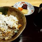 花小路 彩月（ハナコウジアヤツキ）