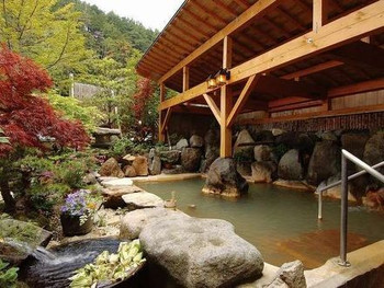 標高1800m！日本一の高所に湧く温泉4233594