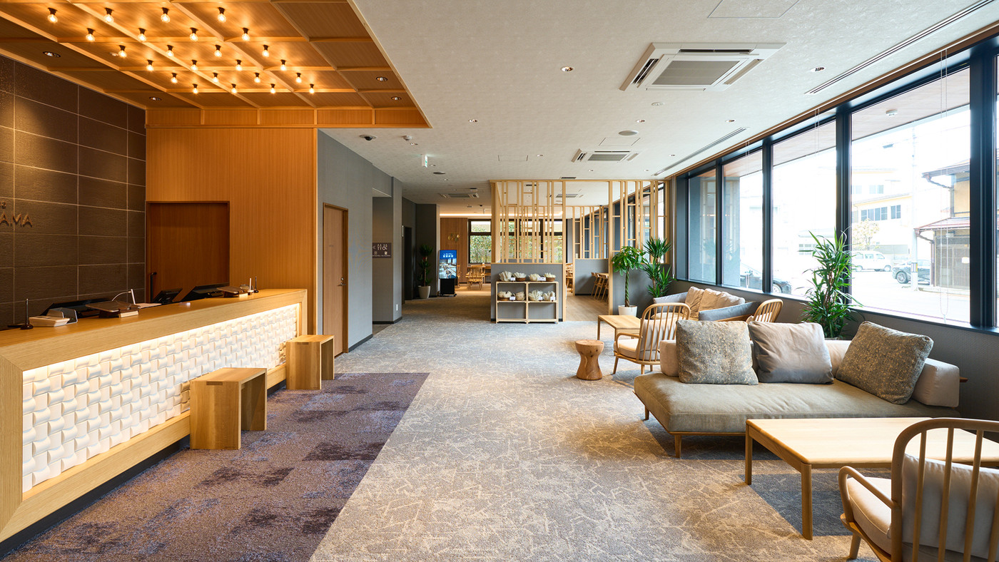 ホテル最上階の温泉大浴場×サウナで心ゆくまで癒されて3659732