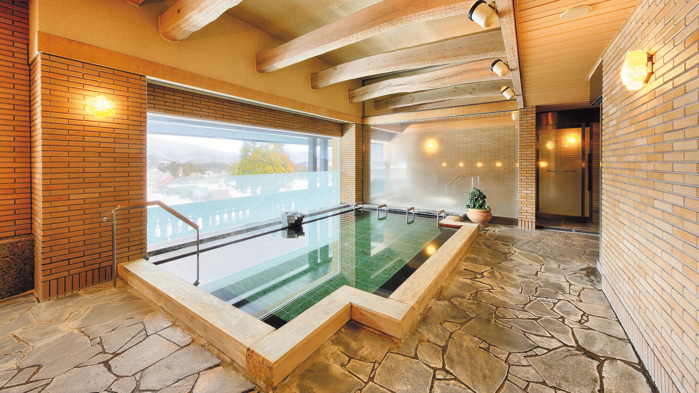 開放感溢れる高原リゾートで、幸せな休日を3412539