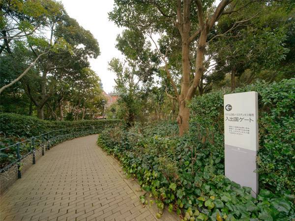 ホテル専用再入場ゲート / 2