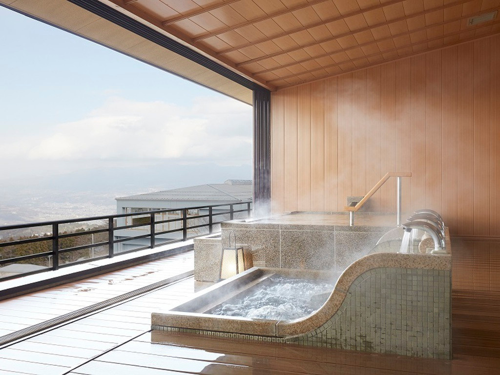 貸切展望風呂から上州の山々に触れる4025492