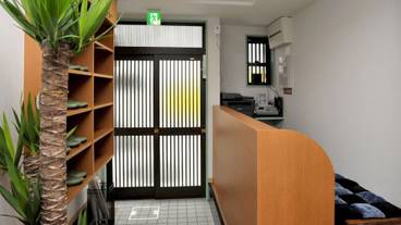 内部エントランス / 2