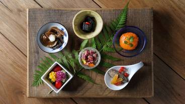 食事・飲み物 / 1