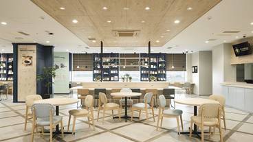 朝食スペース / 9