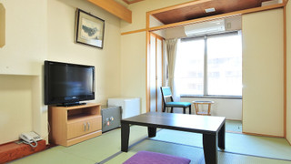 6畳和室2~3名 (バストイレなし)