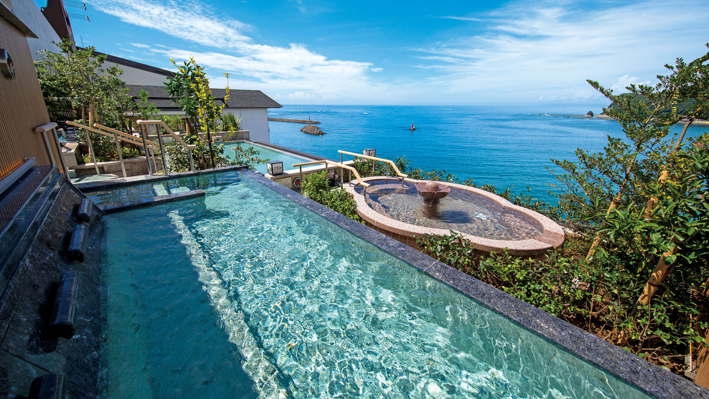 南国風のワクワクするスパで疲れるほど遊んじゃおう♪4248558