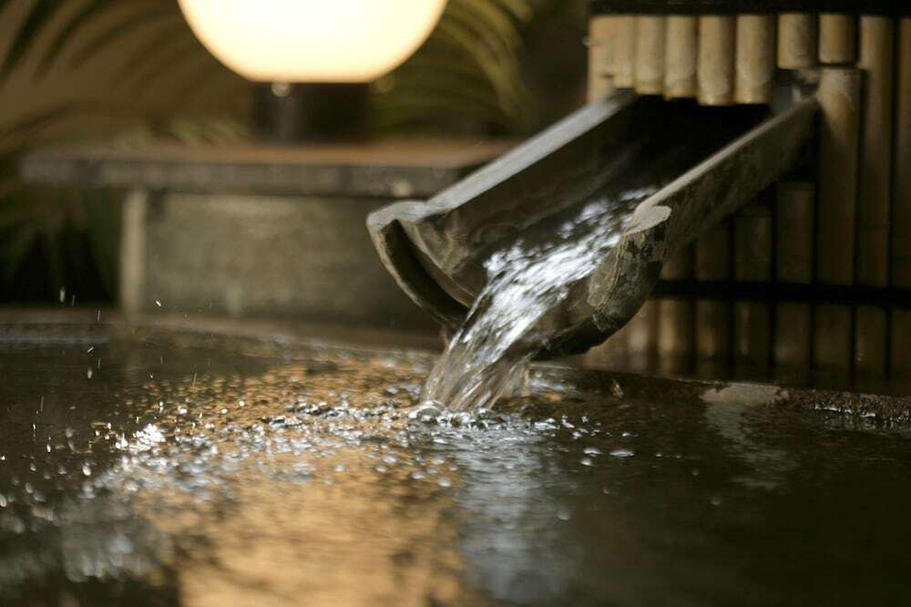 医食同源がテーマの懐石料理や体に優しい温泉が楽しめる宿4255213