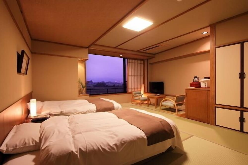 6. 筑後川ののどかな景色と共にゆったりと【原鶴温泉 ほどあいの宿 六峰舘】4088008