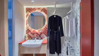 スタジオ (One of a Kind, Double)