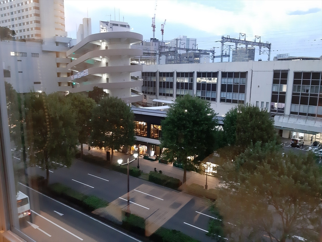 お部屋から見た周辺の街並み。