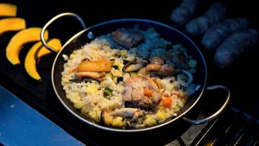 食事・飲み物 / 13