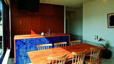 客室内のダイニングエリア / 34