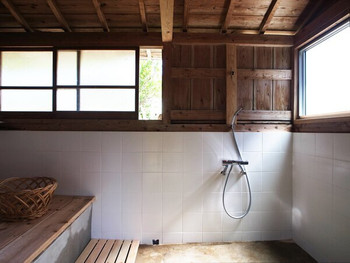 5.【リリーの家】フーテンの彼も過ごした海が目の前のゆる宿3547121