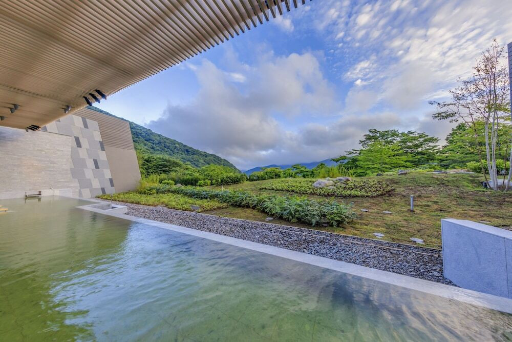 「水盤テラス」でのんびり。美しい芦ノ湖に癒される4279645