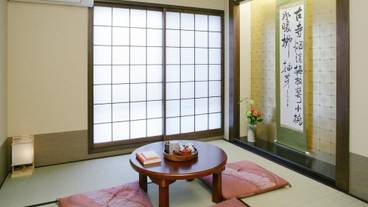 客室内のダイニングエリア / 30