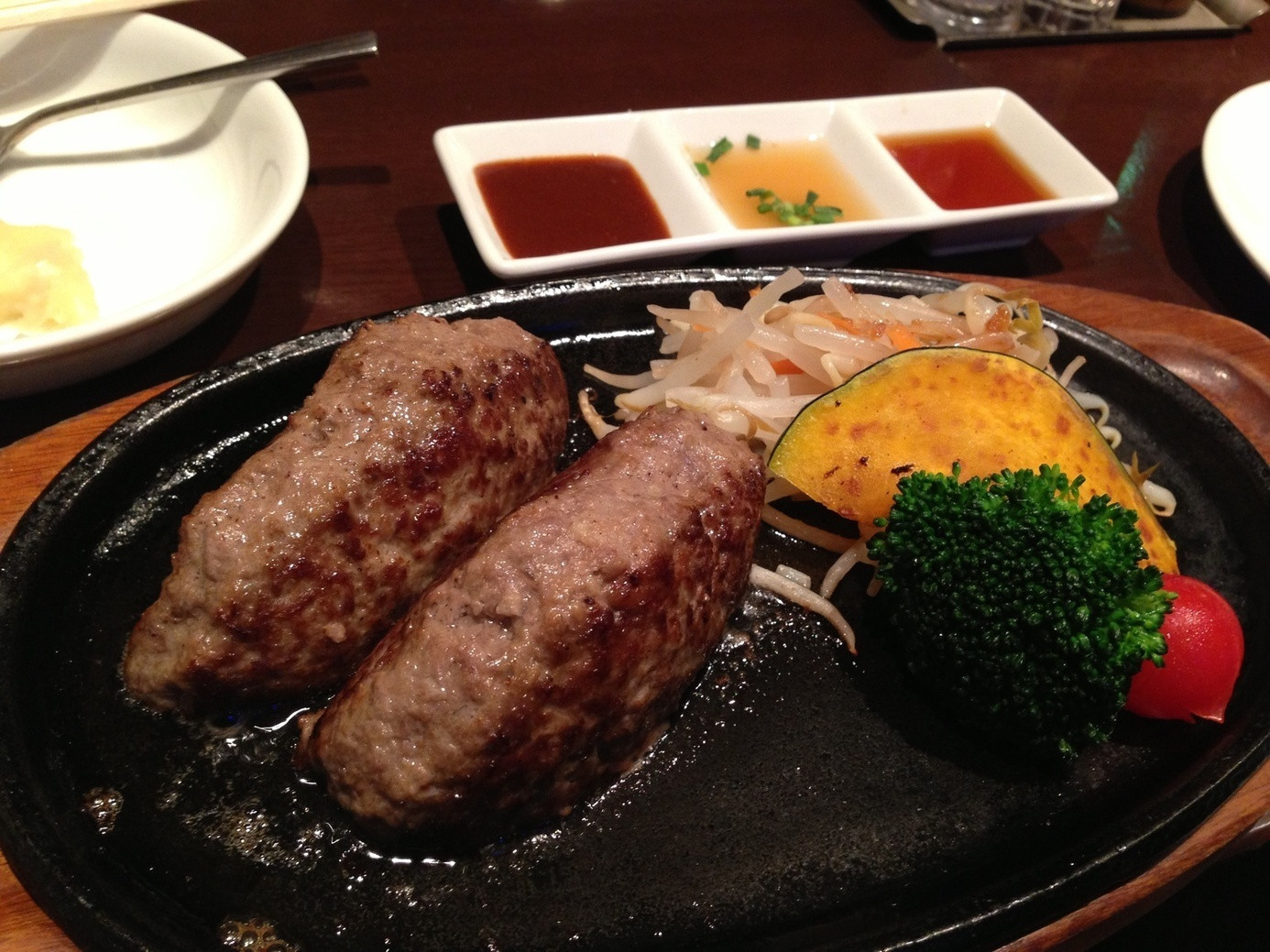 「Ｇｒｉｌｌマッシュ」料理 951183 大人の極上ハンバーグ