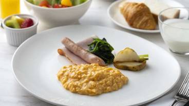 朝食／メインディッシュ一例④ / 6