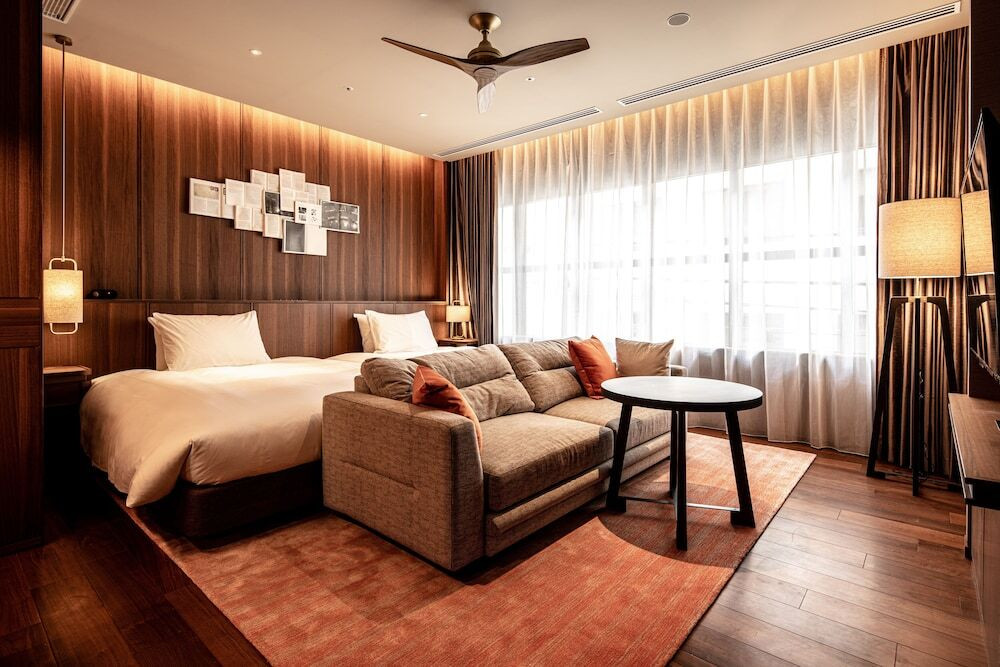 THE BASICS FUKUOKA4085509