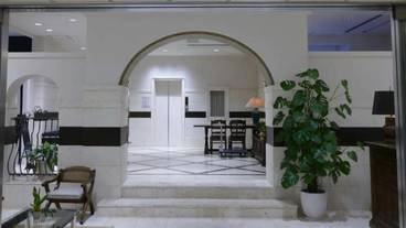 内部エントランス / 2