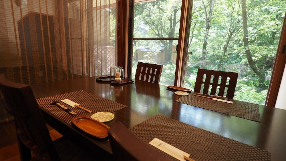 レストラン