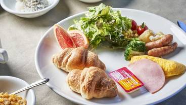 朝食ビュッフェ / 3