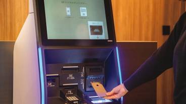 チェックイン / チェックアウト キオスク / 2