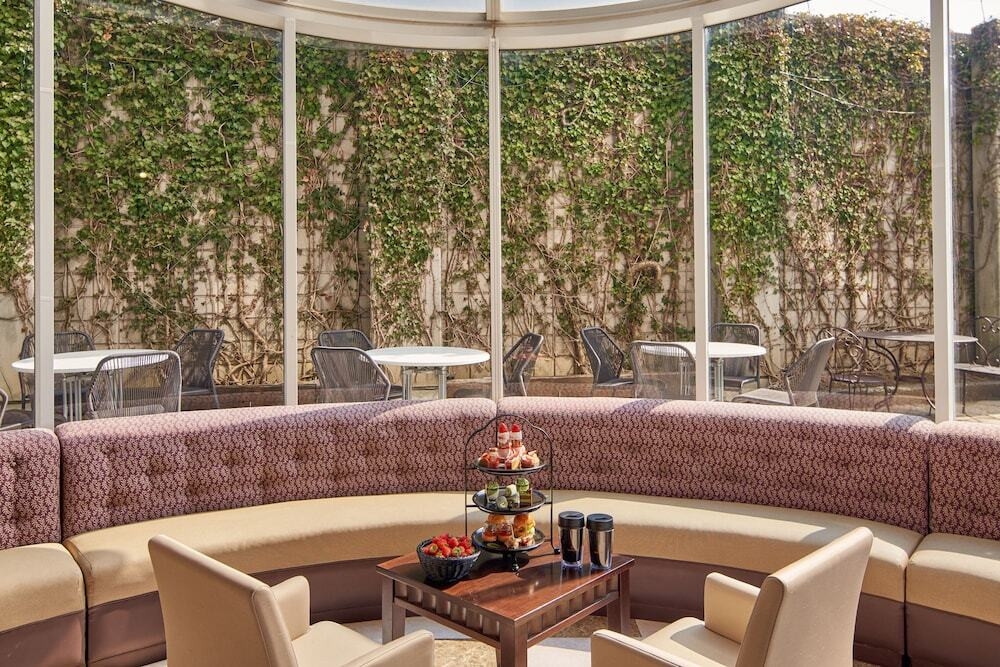 美術館のように美しいホテルで、滞在中も気分は華やかに♩4244579