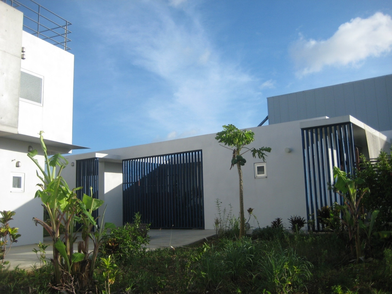 4. aruflat3482807