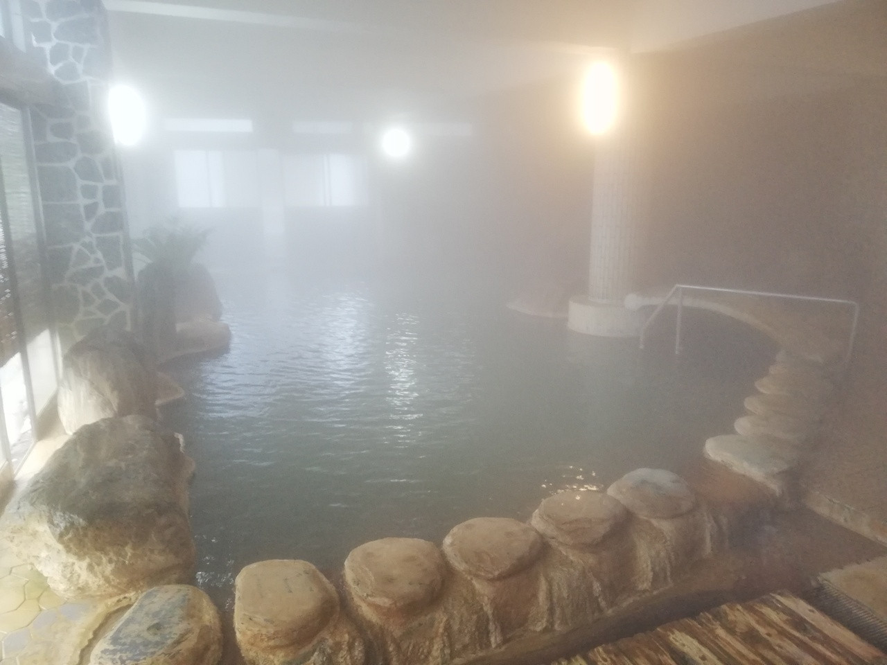 川のせせらぎに癒される、全室リバービュー「妙見温泉 ねむ」3461161